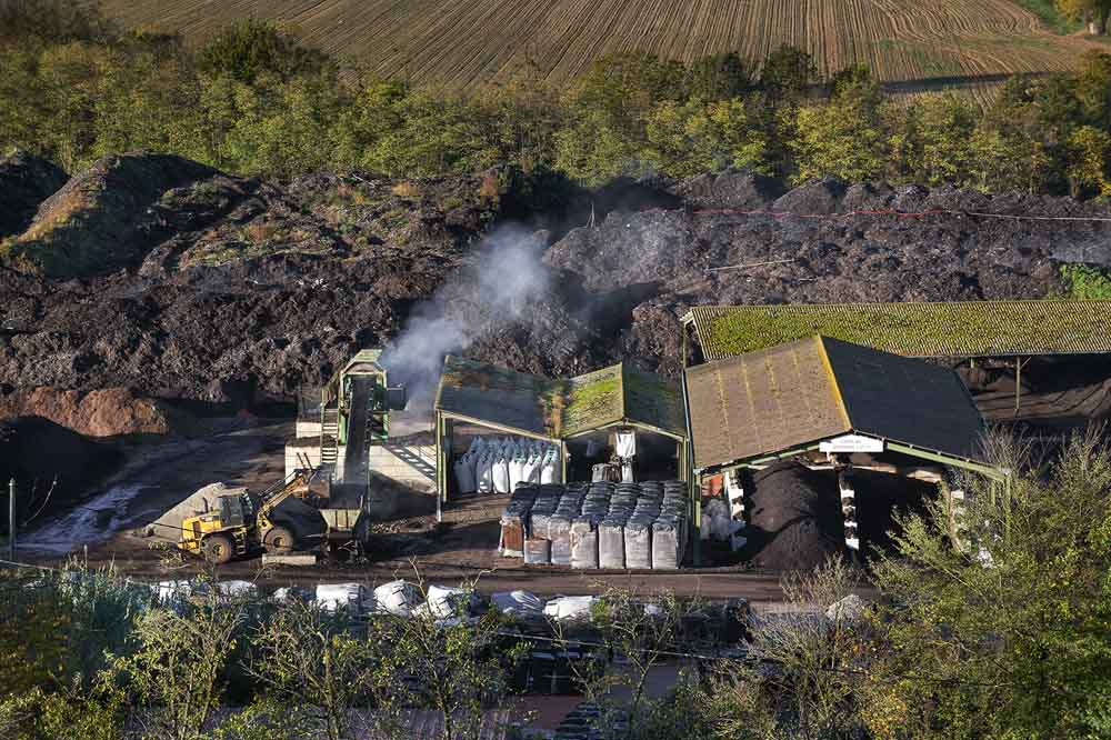 Fabrication de compost bio dans l'Ariège